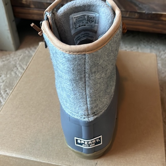 NEW Sperry saltwater wool thinsulate boot, New with box, 6.5 Medium, Woman’s - Picture 3 of 5